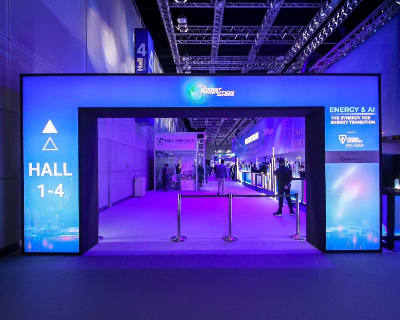 First Exhibition Using Recyclable Carpet
