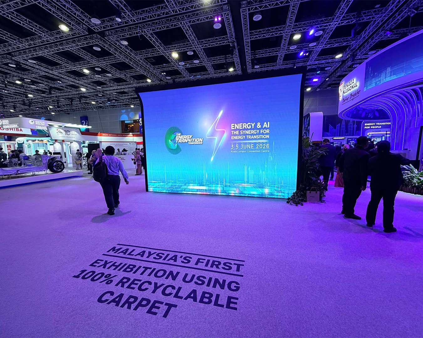 First Exhibition Using Recyclable Carpet